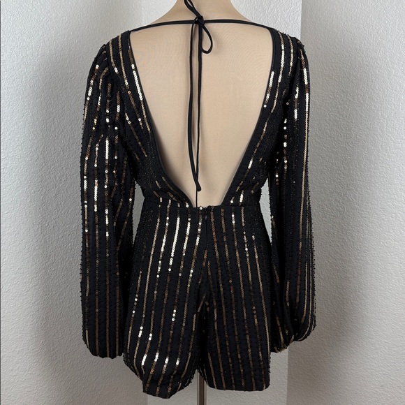 Lulus Always An Event Black and Gold Sequin Beaded Long Sleeve Romper NWOT - Picture 6 of 10